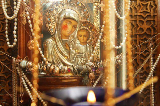 Казанскую Божью Матерь христиане почитают ежегодно 21 июля