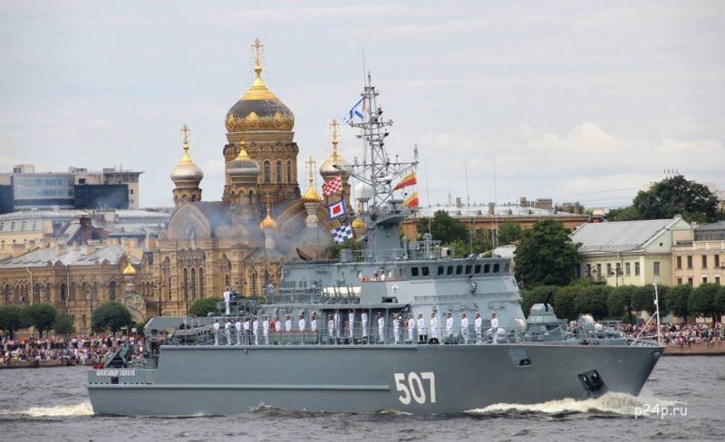 День Военно-Морского флота 31 июля 2022 года в Санкт-Петербурге будет зрелищным и интересным