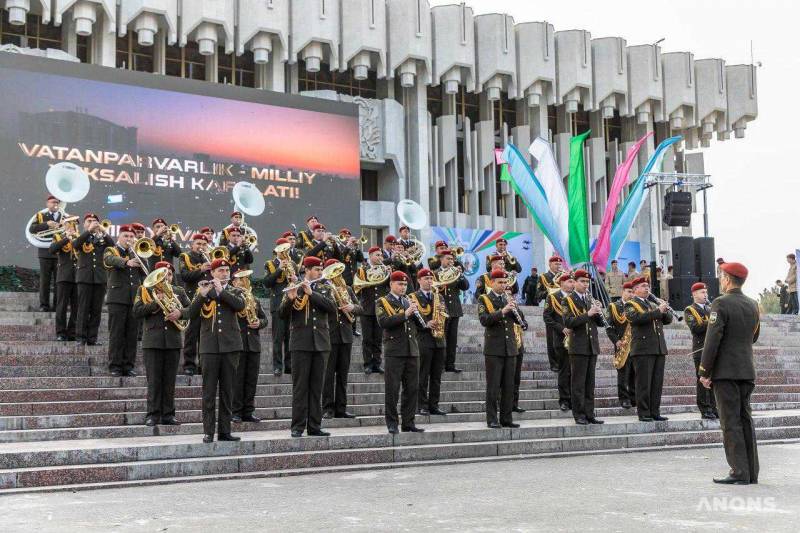 Какой сегодня праздник, 14 января 2023 года: Старый новый год и День создания трубопроводных войск отмечают в России