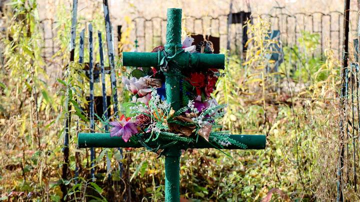Когда ходят на кладбище и относят куличи на Радоницу согласно православным традициям