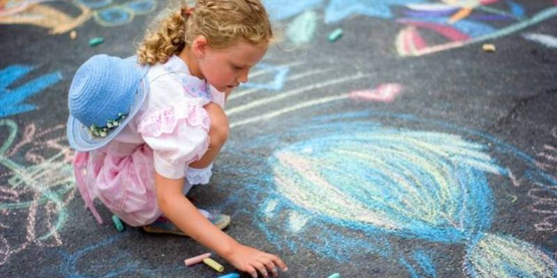 В России 16 июля 2022 года отмечают День рисования на асфальте и еще несколько праздников