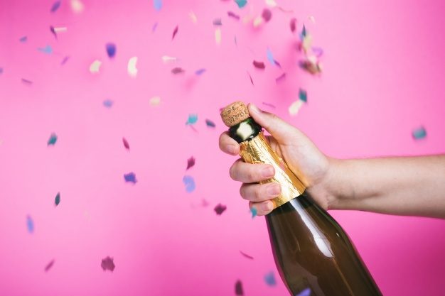 День рождения шампанского 4 августа отмечают все страны мира