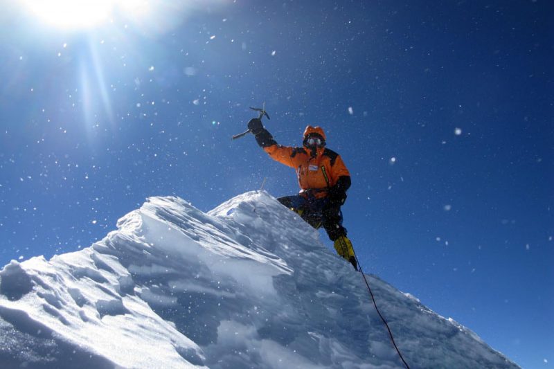 Праздник День альпиниста отмечают 8 августа смелые и бросающие вызов судьбе люди по всему миру
