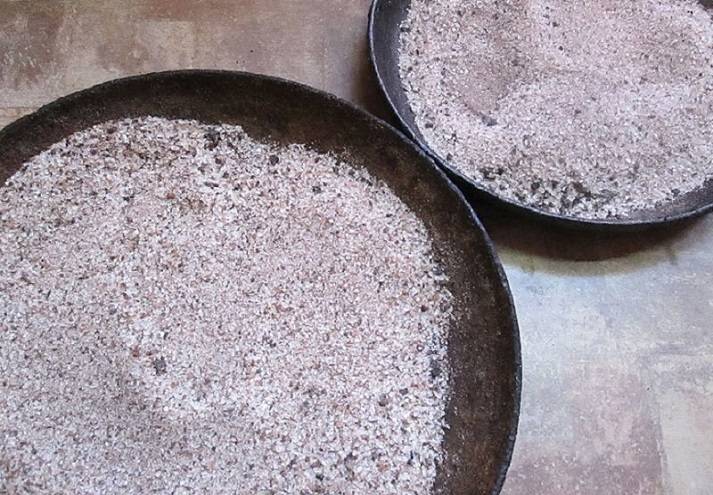 Современные и старинные рецепты приготовления четверговой соли