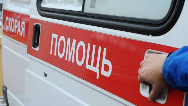 Тяжелый грузовик на пешеходке в Калининграде сбил женщину с ребенком в коляске
