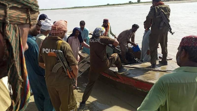 Два десятка женщин и детей утонули в Пакистане, что известно на сейчас