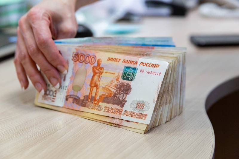 Пенсионеры РФ с 16 июля 2022 года получат разовую выплату в 80 тыс. рублей