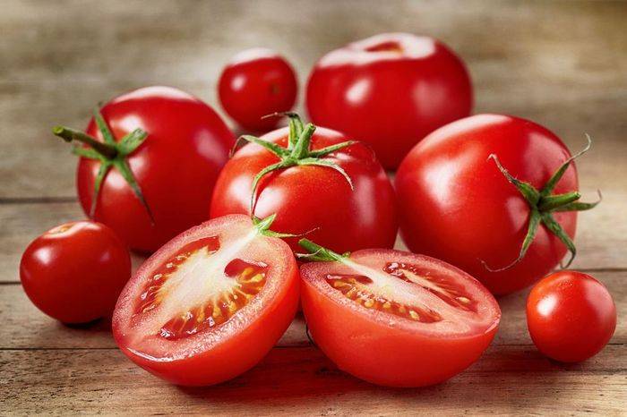 Большой томатный урожай можно собрать и в августе, при правильном уходе за культурой