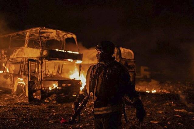 Есть попадания и жертвы: ВС РФ провели новую ракетную атаку по Украине