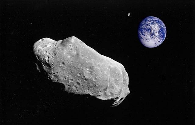 К Земле приближается опасный астероид 1994 XD: что о нем известно