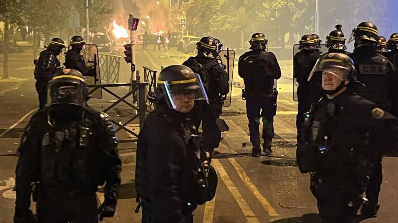 Полиция убила 17-летнего подростка: во Франции продолжаются беспорядки