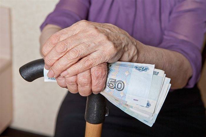 Пенсионерам РФ в июле 2023 года разово выплатят от 15 до 25 тысяч рублей