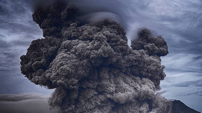 Грозный Эбеко: опасен ли курильский вулкан на самом деле