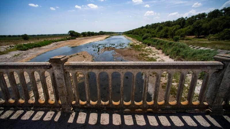 Каков объем оставшихся запасов воды в Северо-Крымском канале?
