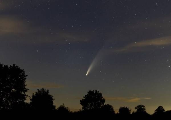 К Земле на максимальное расстояние приблизилась зеленая комета Нишимура