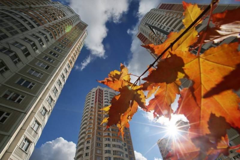 Теплые и солнечные дни осени 2023 года: Москва, Петербург, Урал и Сибирь