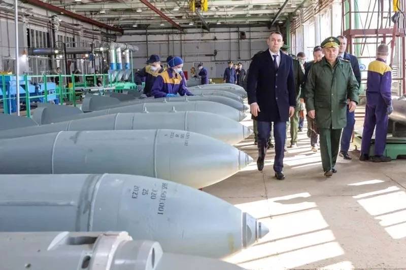 Почему Россия начала использовать кассетные боеприпасы РБК-500 в зоне СВО