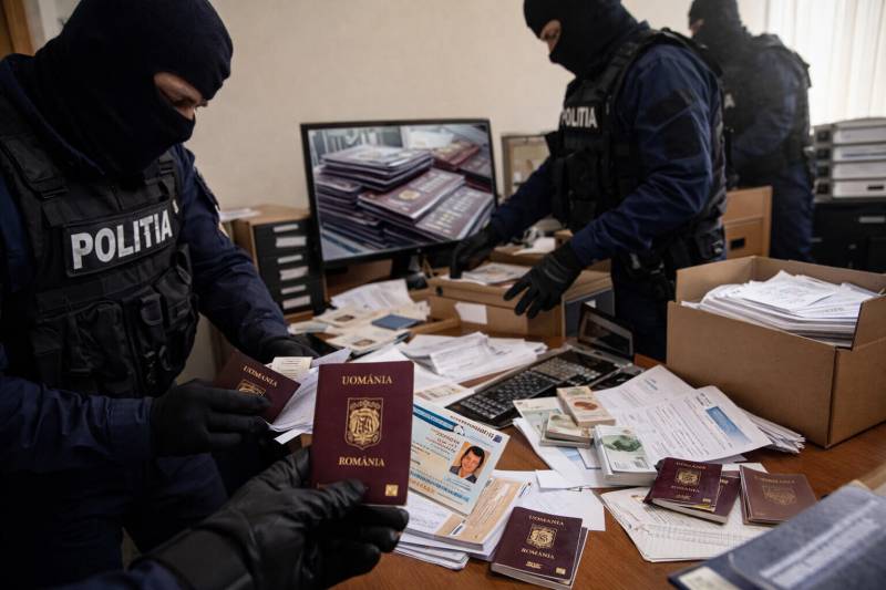 Гражданство Румынии: обыски у частных посредников по поддельным документам